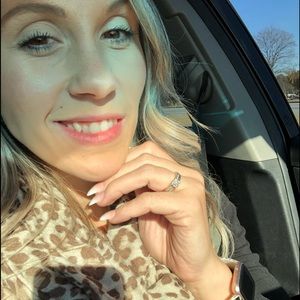 Meet your Posher, Marchia